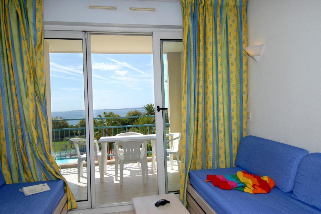 Residence Odalys Les Pins Bleus Juan-les-Pins Ruang foto