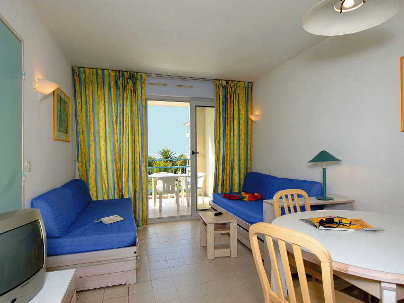 Residence Odalys Les Pins Bleus Juan-les-Pins Bagian luar foto